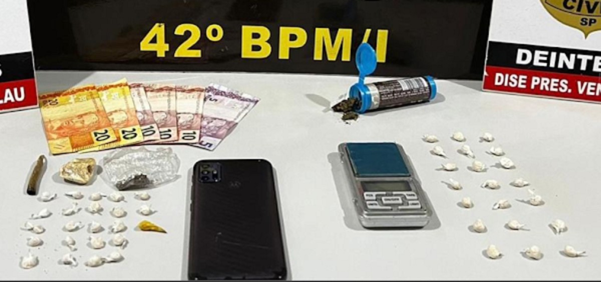 Homem é preso e adolescente é apreendido com mais de 40 porções de crack durante operação policial, em Presidente Venceslau