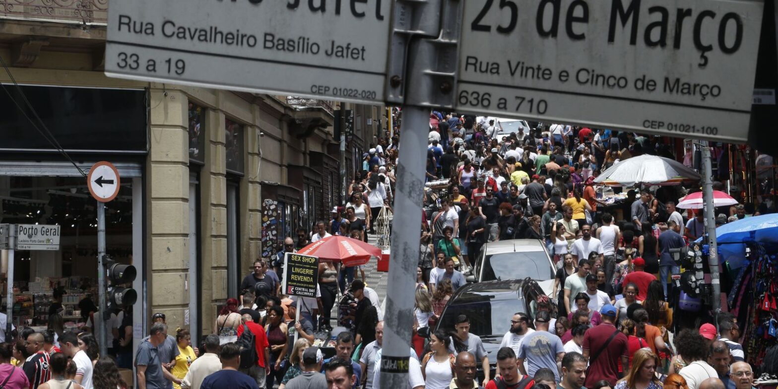 Número de ruas e avenidas do Brasil cresceu 31% em 12 anos