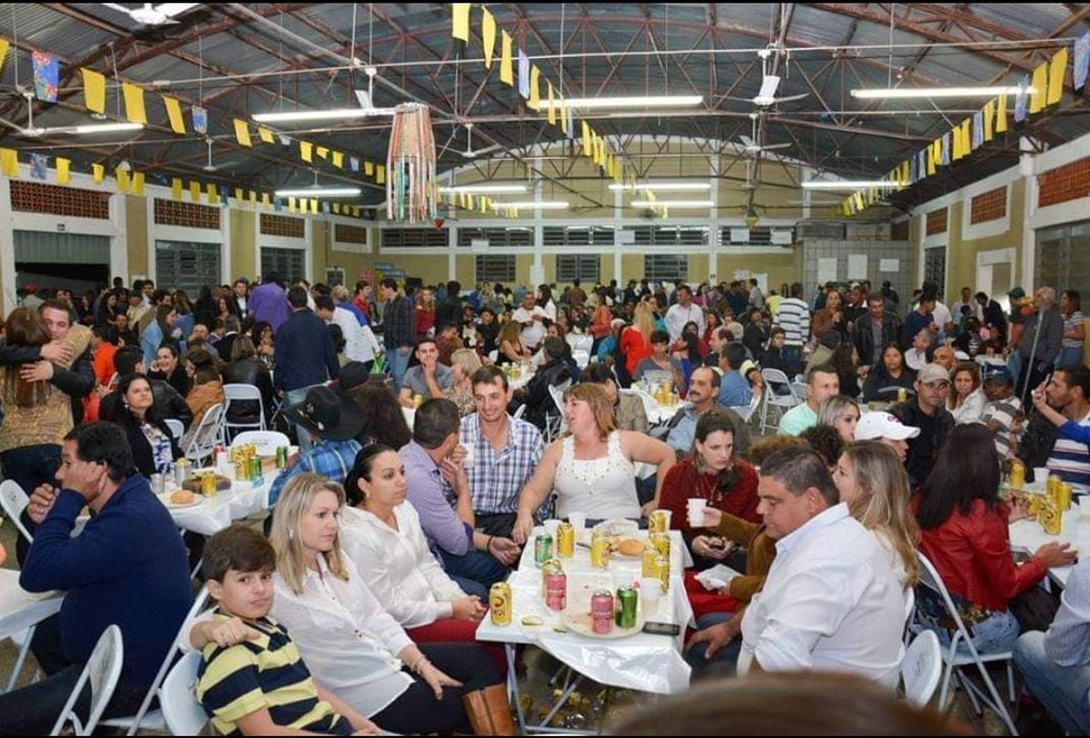 Com música ao vivo e expectativa de atrair 15 mil pessoas, tradicional Festa de São Pedro completa 85 anos no distrito de Teçaindá