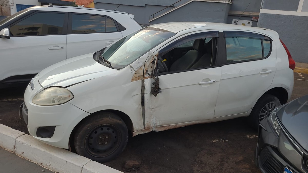 Homem é preso após roubar mercadorias de origem estrangeira e esconder em prédio abandonado, em Presidente Prudente