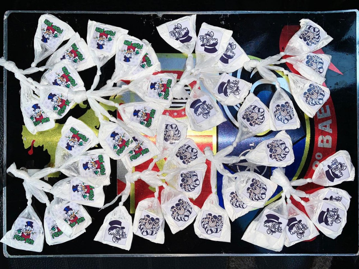 Homem confessa ter comprado droga para revender e acaba preso com 43 porções de cocaína, em Presidente Venceslau