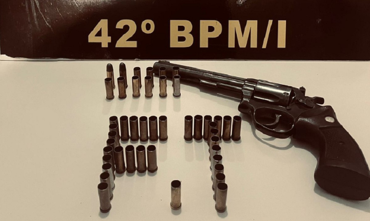 Após disparar 43 tiros de revólver, idoso de 71 anos é preso em flagrante, em Presidente Venceslau | Presidente Prudente e Região