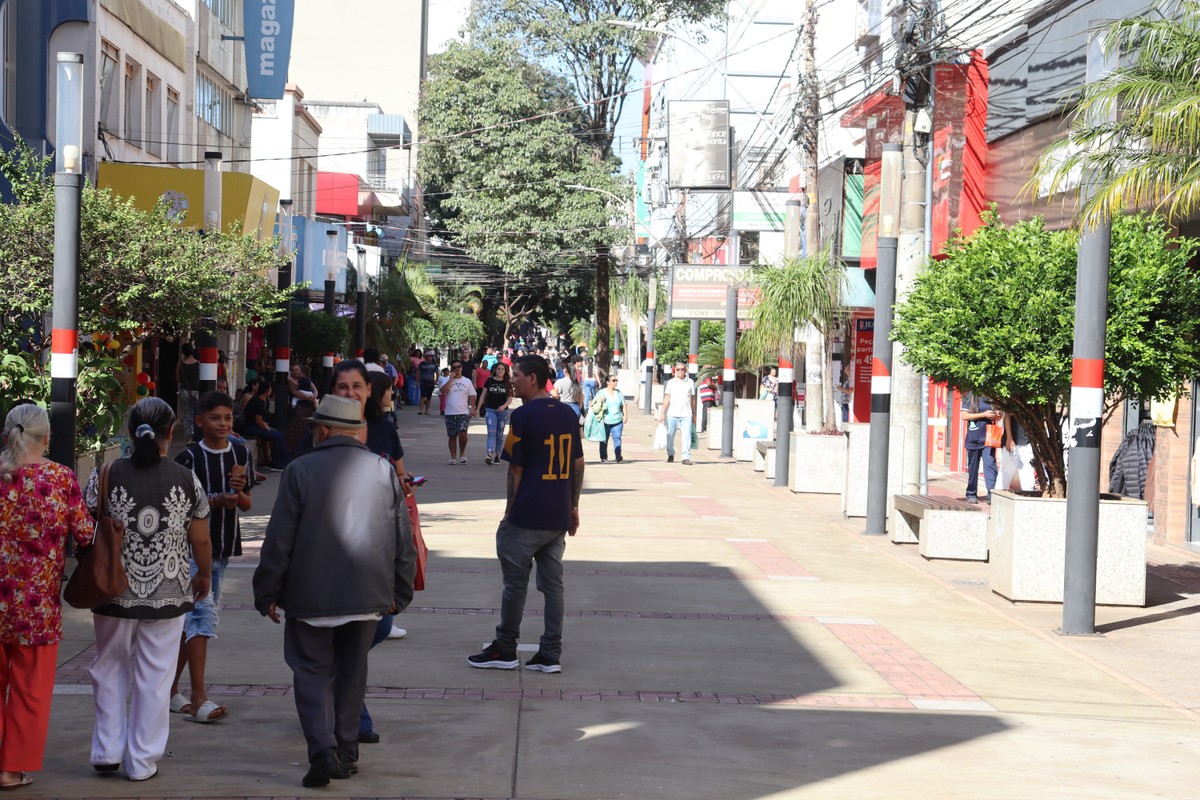 Comércio funcionará em horário especial no feriado da Revolução Constitucionalista em Presidente Prudente; confira | Presidente Prudente e Região