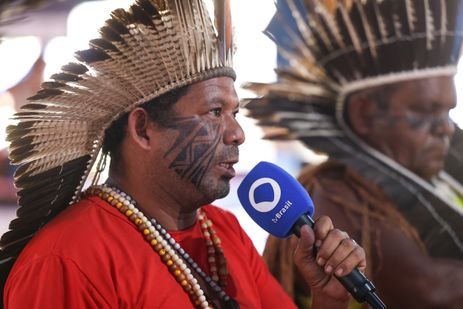 Rio de Janeiro (RJ), 09/09/2024 –O cacique Sussuarana Tupinambá durante coletiva na Quinta da Boa Vista para falar sobre o ritual de recepção do manto tupinambá. Foto: Tomaz Silva/Agência Brasil