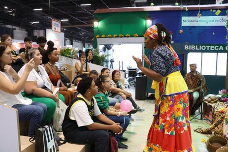 São Paulo (SP), 11/09/2024 - Contação de história na 27ª Bienal Internacional do Livro de São Paulo, no Anhembi. Foto: Rovena Rosa/Agência Brasil