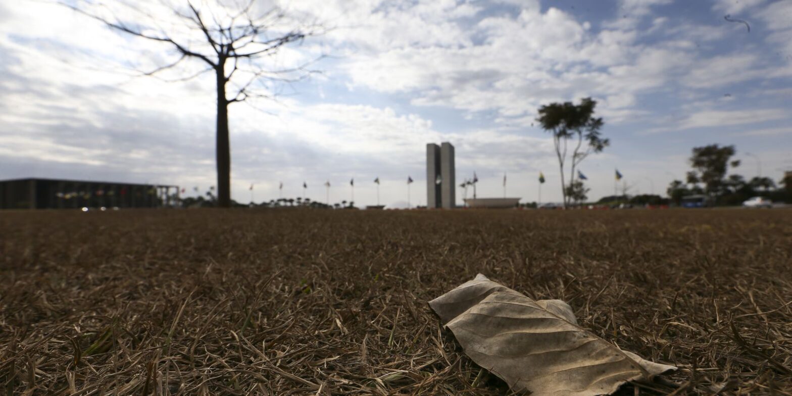 Inmet divulga alerta de baixa umidade em três estados do Centro-Oeste