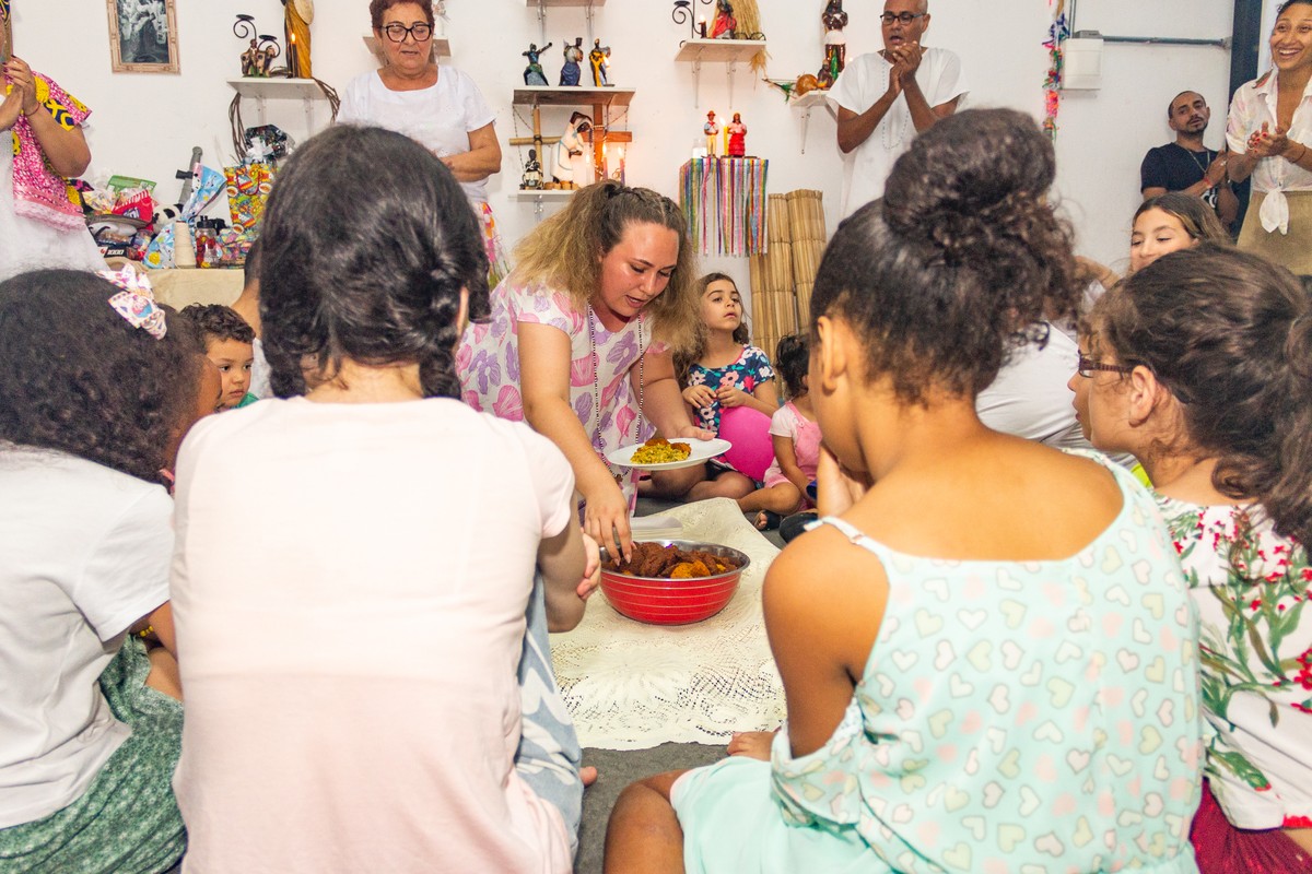 Com doces, brincadeiras e religiosidade, Festa das Crianças celebra Erês, São Cosme e São Damião em Presidente Prudente | Presidente Prudente e Região