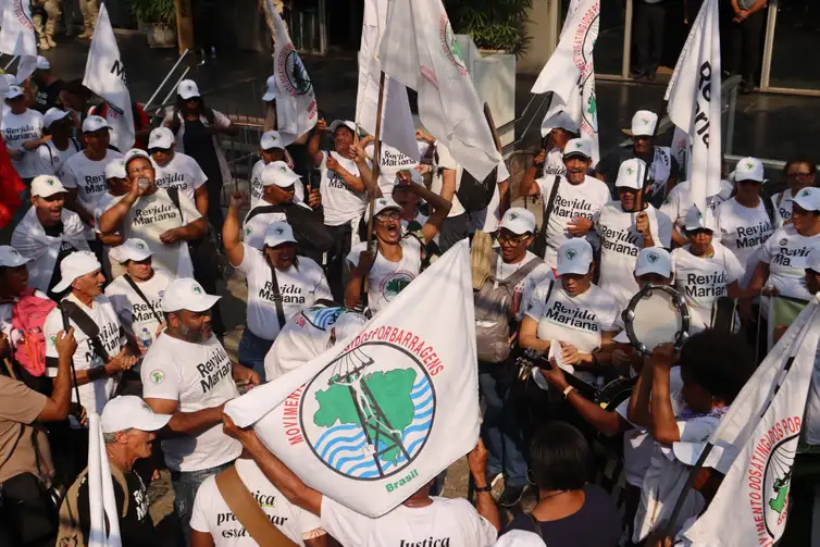 Belo Horizonte (MG), 05.09.2024 - Movimento dos Atingidos por Barragens realiza manifestações em defesa da Amazônia. Foto:  Ascom/MAB