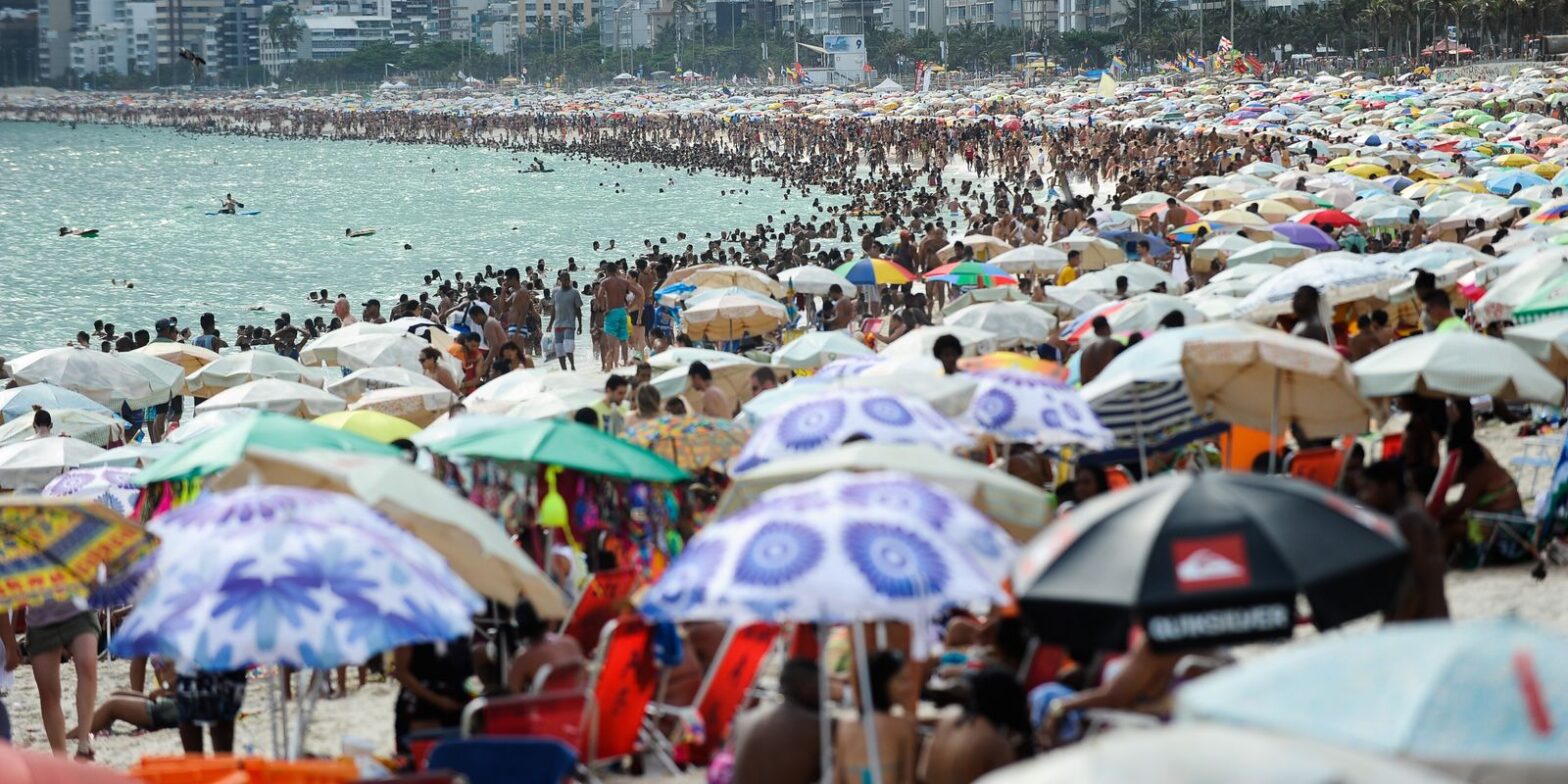 Rio tem calor de 41 graus e pouca umidade relativa do ar