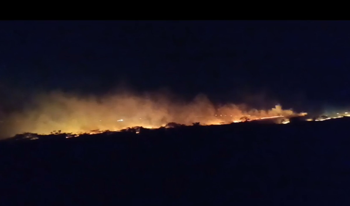 Incêndio de grande proporção atinge mais de 50 mil m² de área rural, em Pirapozinho