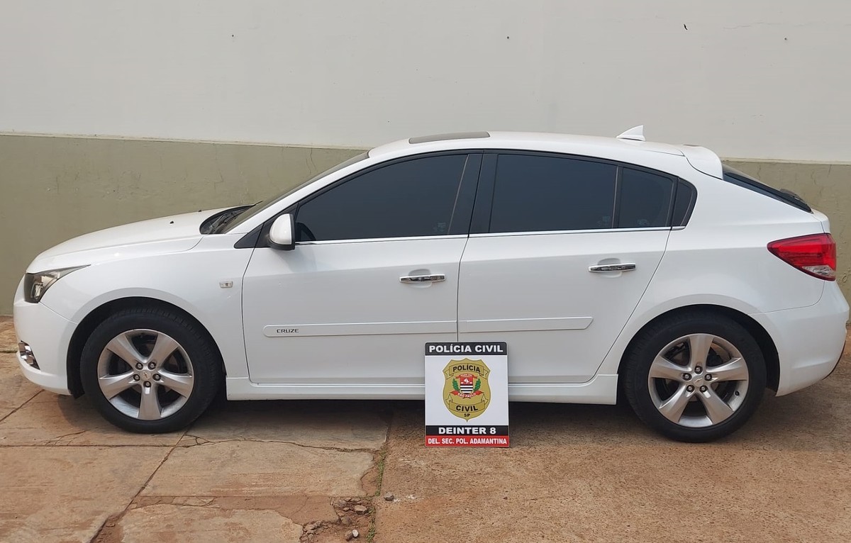 Polícia Civil cumpre mandado de busca em residência de cuidadora de idosos suspeita por desvios financeiros, em Adamantina | Presidente Prudente e Região