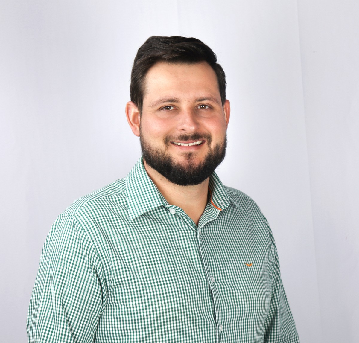 Prefeito reeleito de Pirapozinho ressalta a importância de uma liderança jovem no Poder Executivo