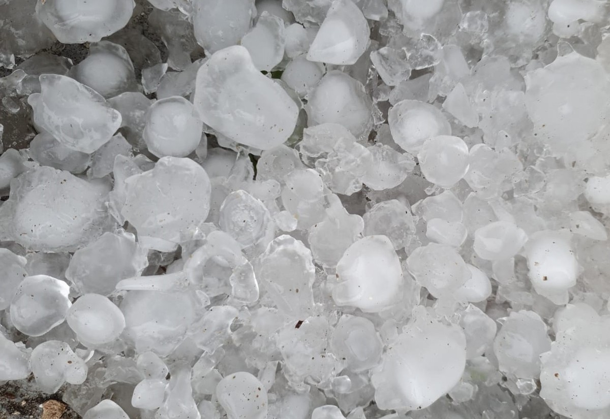 Temporal com chuva de granizo causa estragos em Presidente Prudente | Presidente Prudente e Região