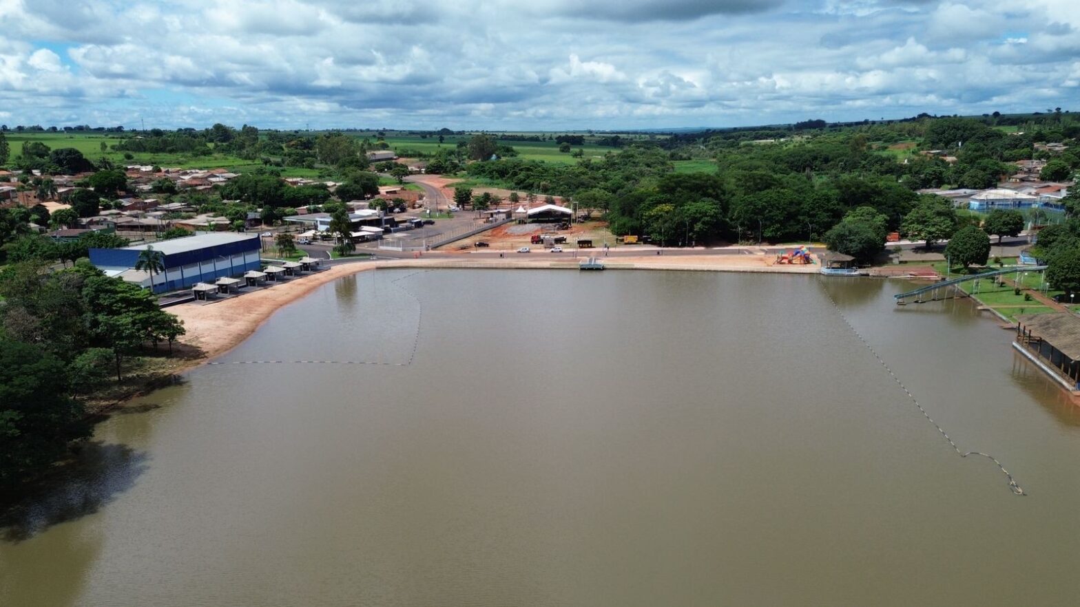 Com shows gratuitos no Balneário Babaquá, Festival de Verão espera atrair público de mais de 20 mil pessoas em Sandovalina