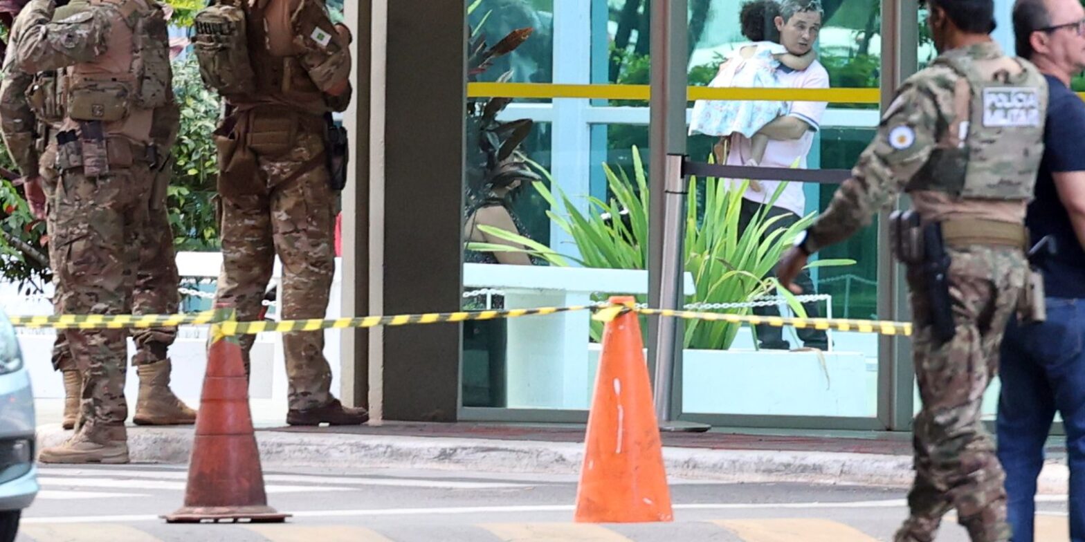Ministério é evacuado para investigação de ameaça de bomba