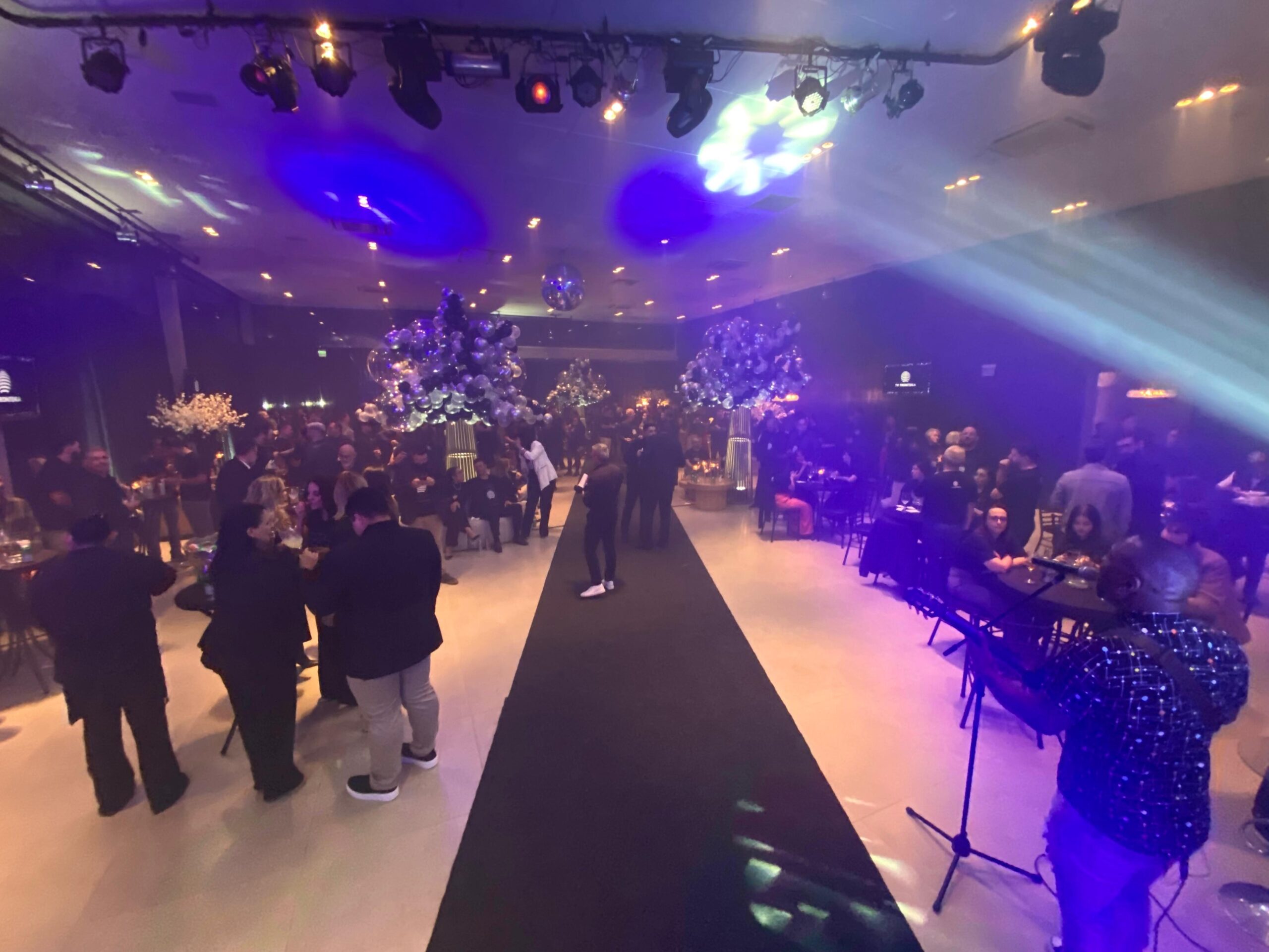 Evento com autoridades e parceiros comerciais celebra aniversário de 31 anos da TV Fronteira em Presidente Prudente