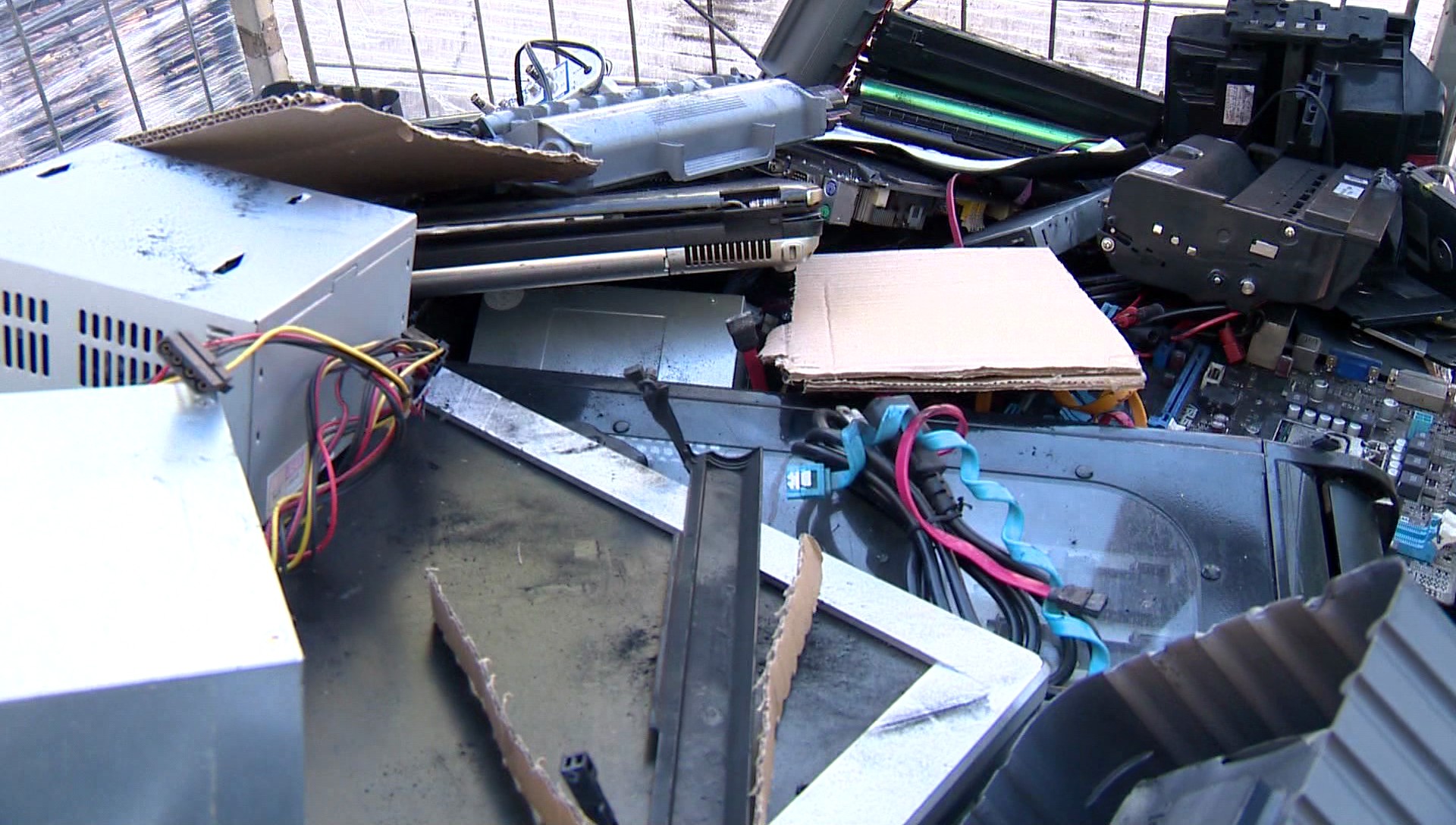 Mutirão recolhe lixo eletrônico neste fim de semana em Presidente Prudente; veja locais de descarte | Presidente Prudente e Região