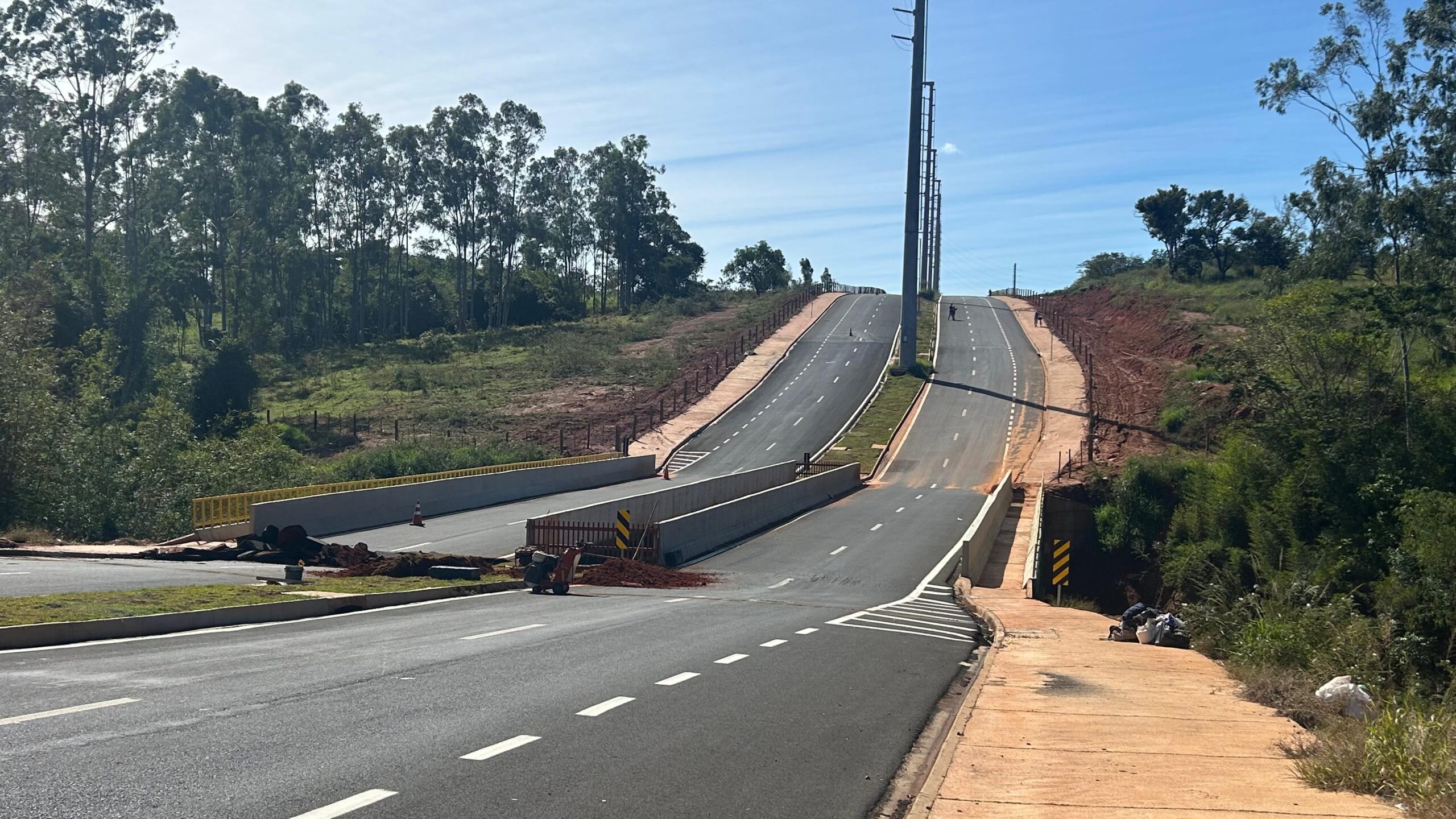 Ponte que interliga Conjunto Habitacional João Domingos Netto e Jardim Humberto Salvador é totalmente interditada | Presidente Prudente e Região