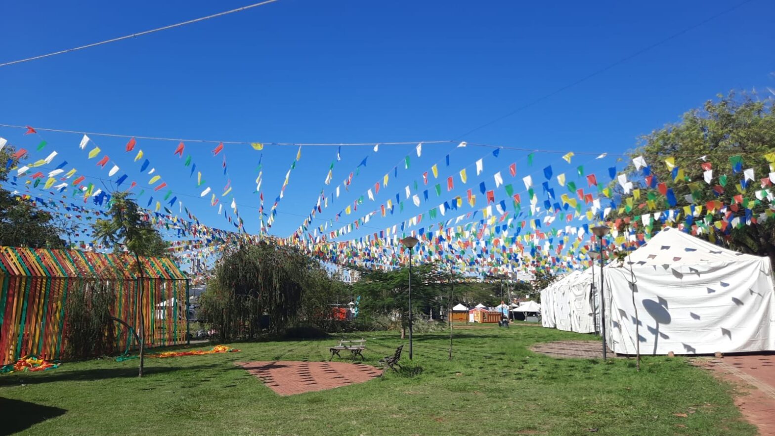 Com mais de 25 opções de comidas típicas, Vila Julina começa nesta sexta-feira, na Praça do Centenário, em Presidente Prudente | Presidente Prudente e Região