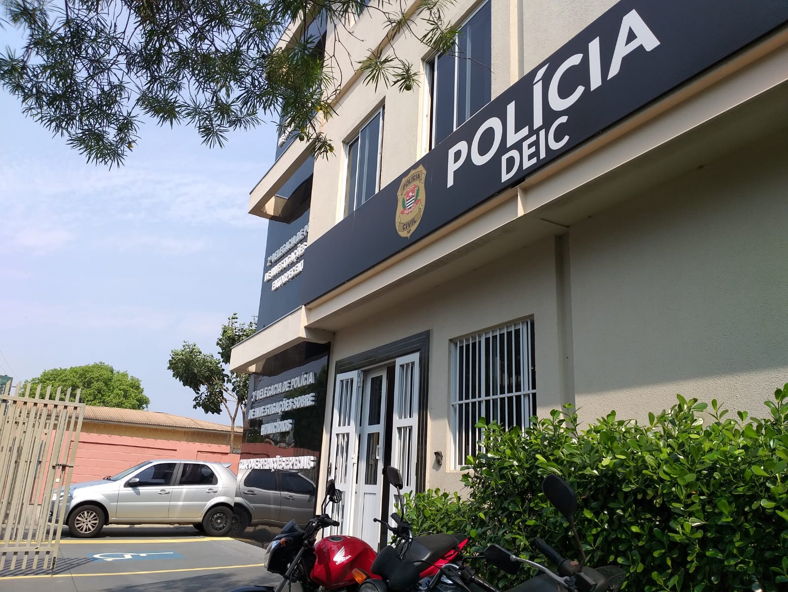 Corpo de homem é encontrado por companheiras em casa onde ele realizava serviço de manutenção, em Presidente Prudente | Presidente Prudente e Região