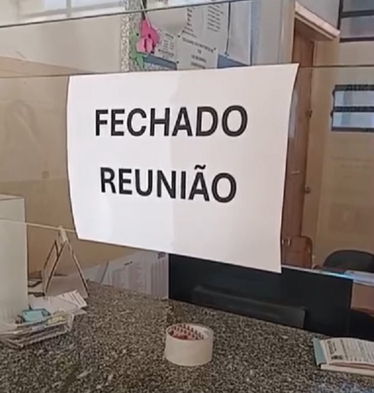 Festa de aniversário de secretário durante expediente em unidade de saúde gera reclamações de moradores em Irapuru | Presidente Prudente e Região