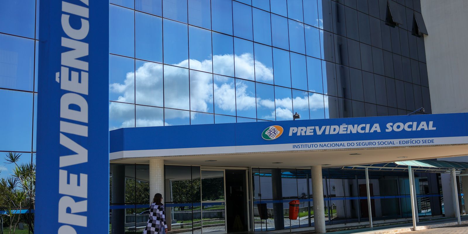 Governo define regra para reavaliação de BPC de pessoa com deficiência