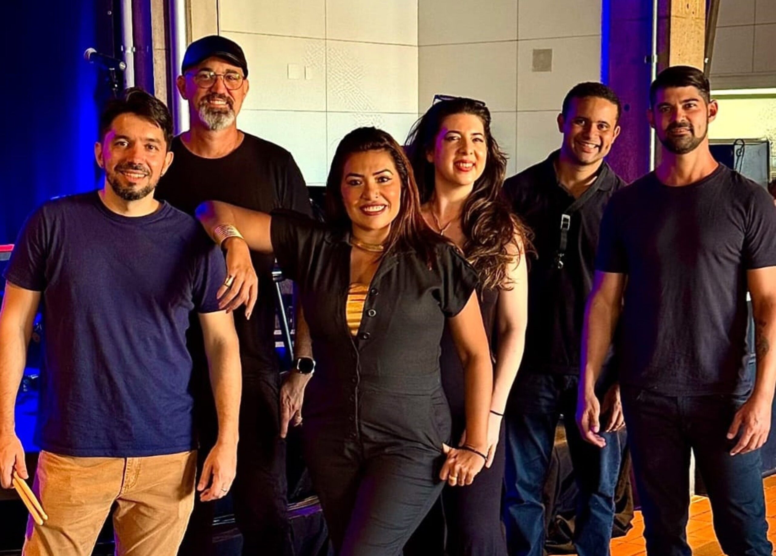 Ao som de canções da Jovem Guarda, banda Estúpido Cúpido se apresenta neste sábado em Presidente Prudente