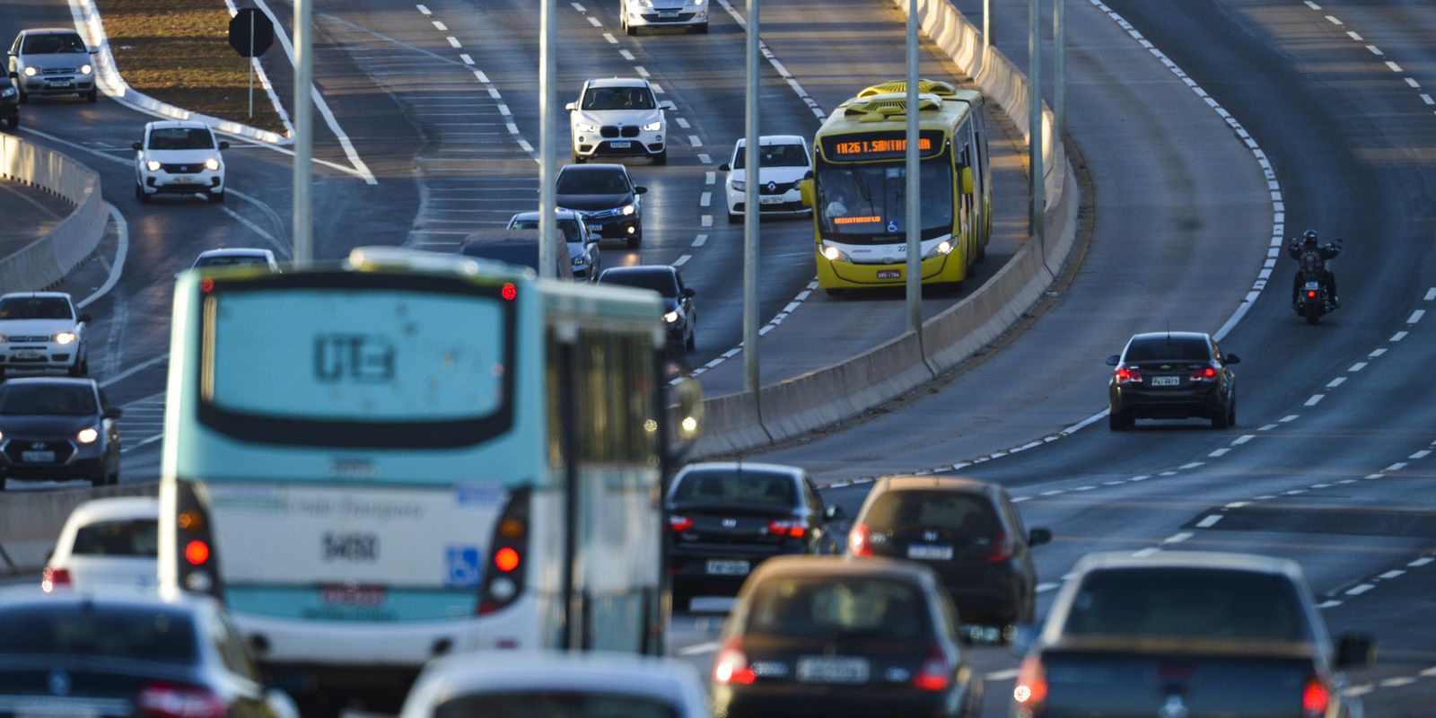 Governo federal recebe sugestões para levar internet a rodovias