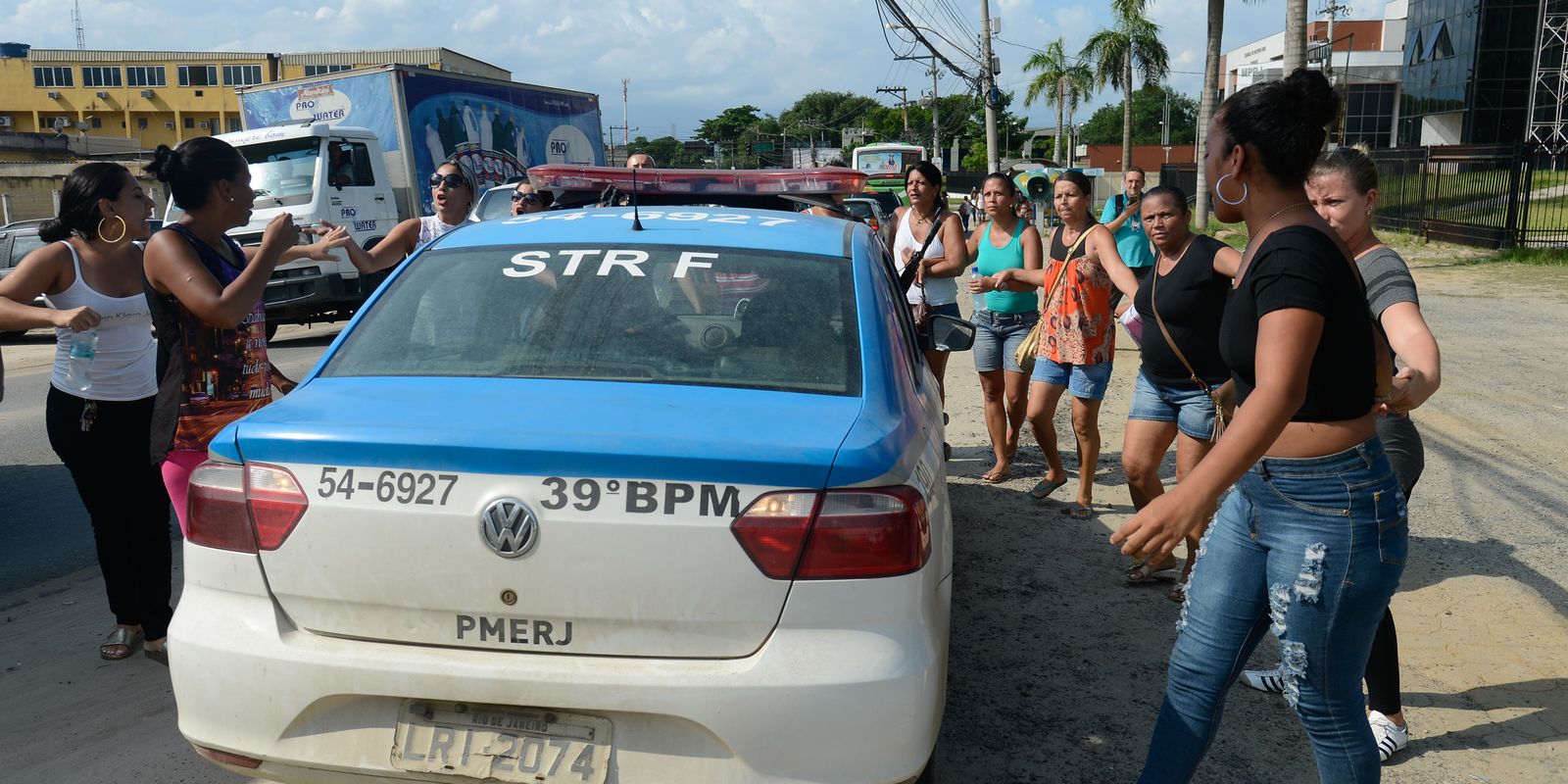RJ: em 45 dias, batalhão tem 2 grupos de PM presos por vender serviços