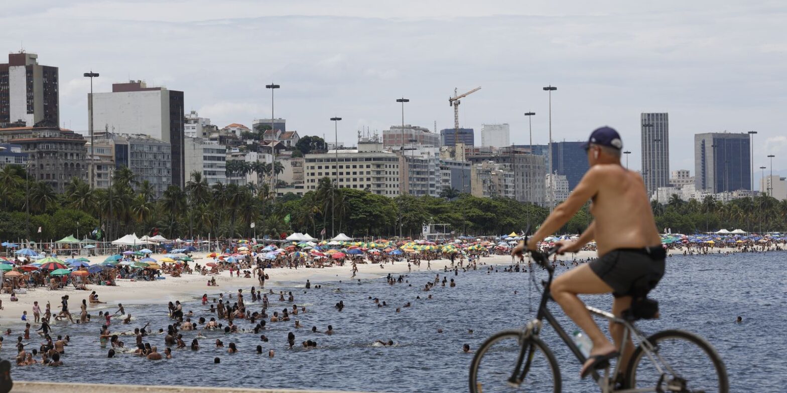Rio teve um dia de sol forte, mas o final de semana o tempo muda