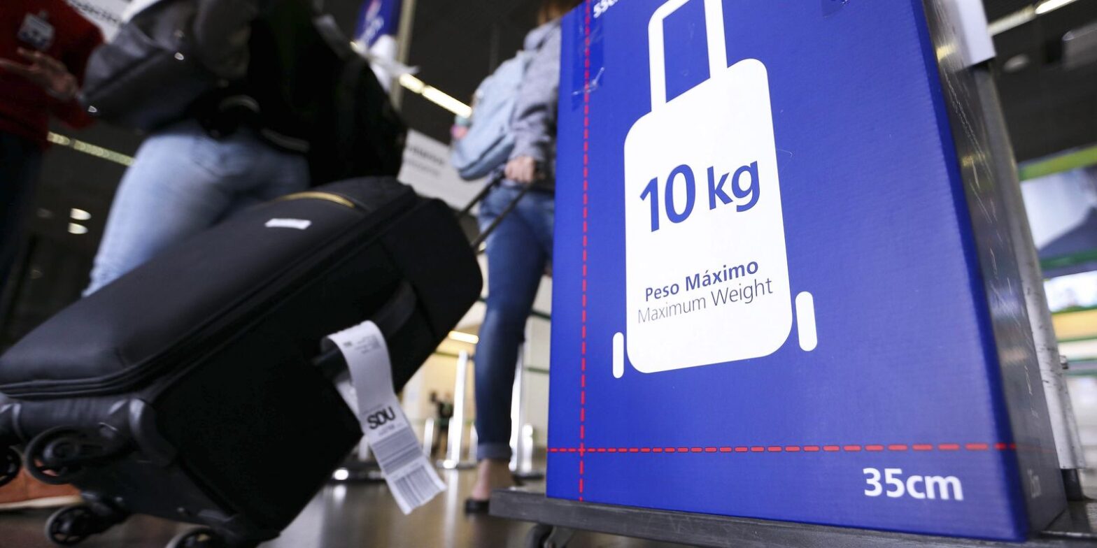 Aéreas terão que explicar mudanças na cobrança de bagagens de mão