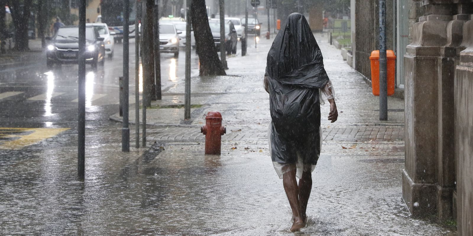 Defesa Civil alerta população para tempestade no Sul e Centro-Oeste