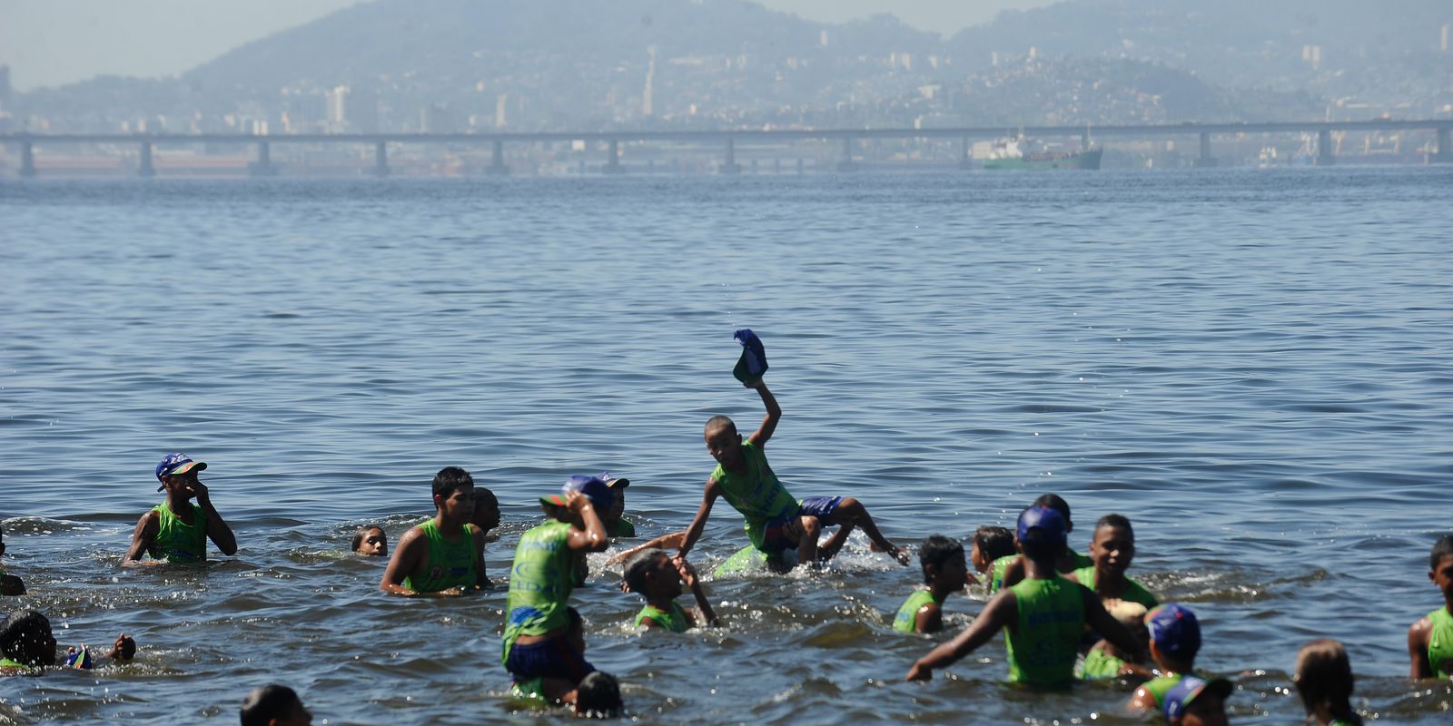 Bombeiros do RJ abrem 5 mil vagas para o Projeto Botinho 2026