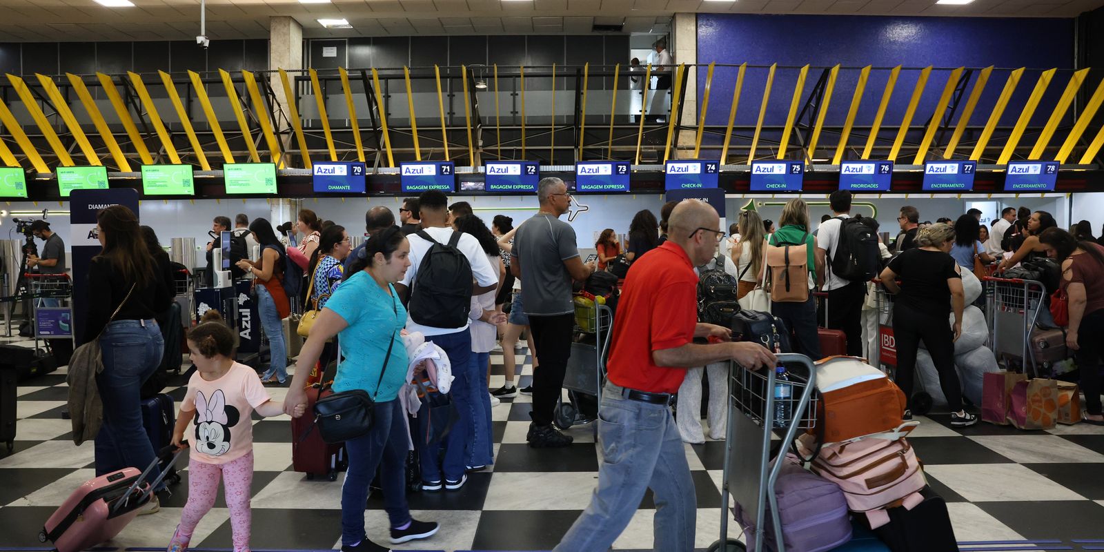 Governo federal anuncia investimentos de R$ 4,6 bilhões em aeroportos