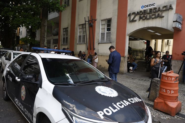 Fernando Frazão/Agência Brasil Rio de Janeiro (RJ), 03/03/2026 – A 12ª Delegacia Policial investiga casos de estupro coletivo de uma adolescente ocorrido em Copacabana. Foto: Fernando Frazão/Agência Brasil