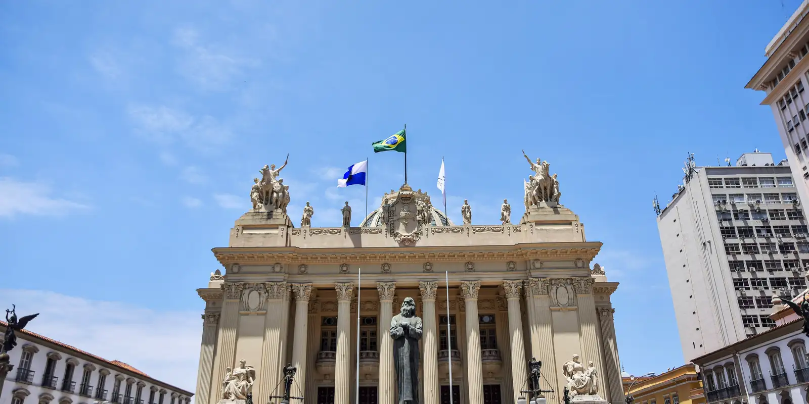 Ferros-velhos poderão ser fechados se venderem fios de cobre roubados