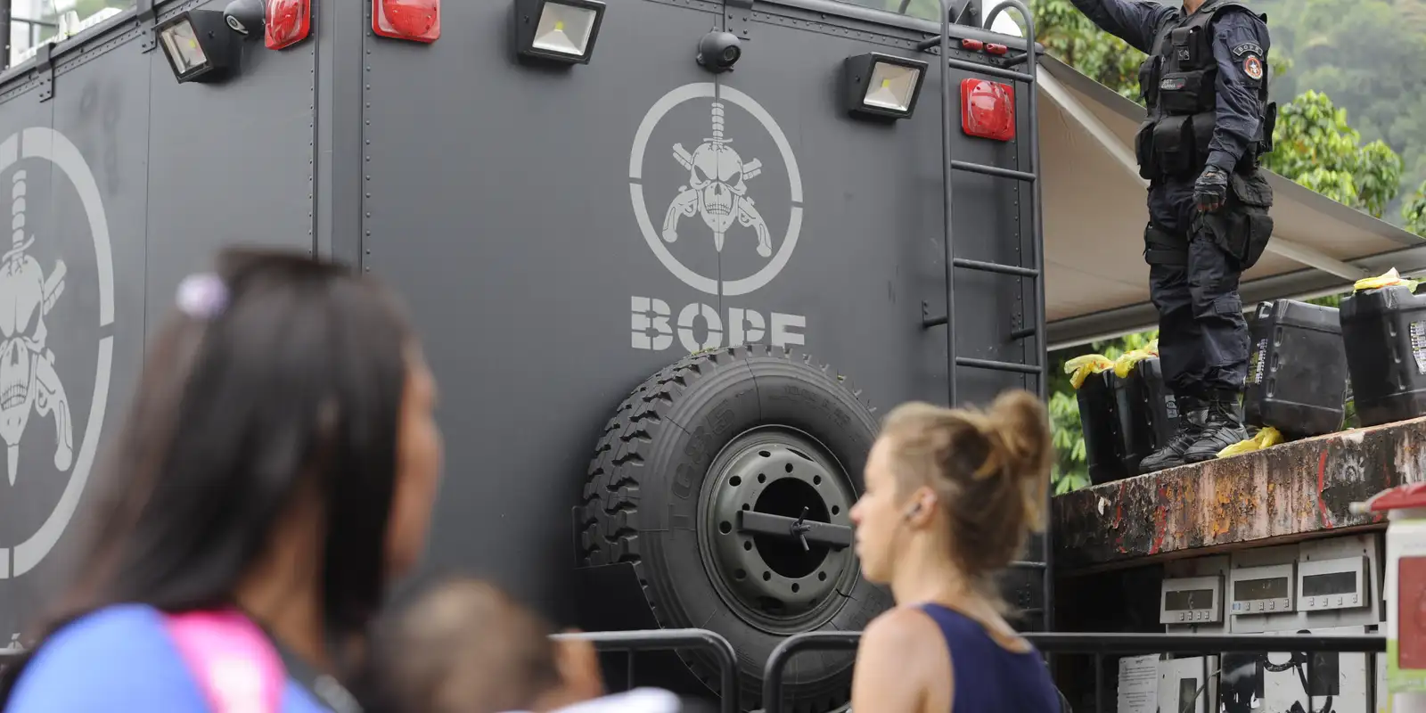 MPRJ pede imagens de câmeras dos PMs da Operação no Morro dos Prazeres