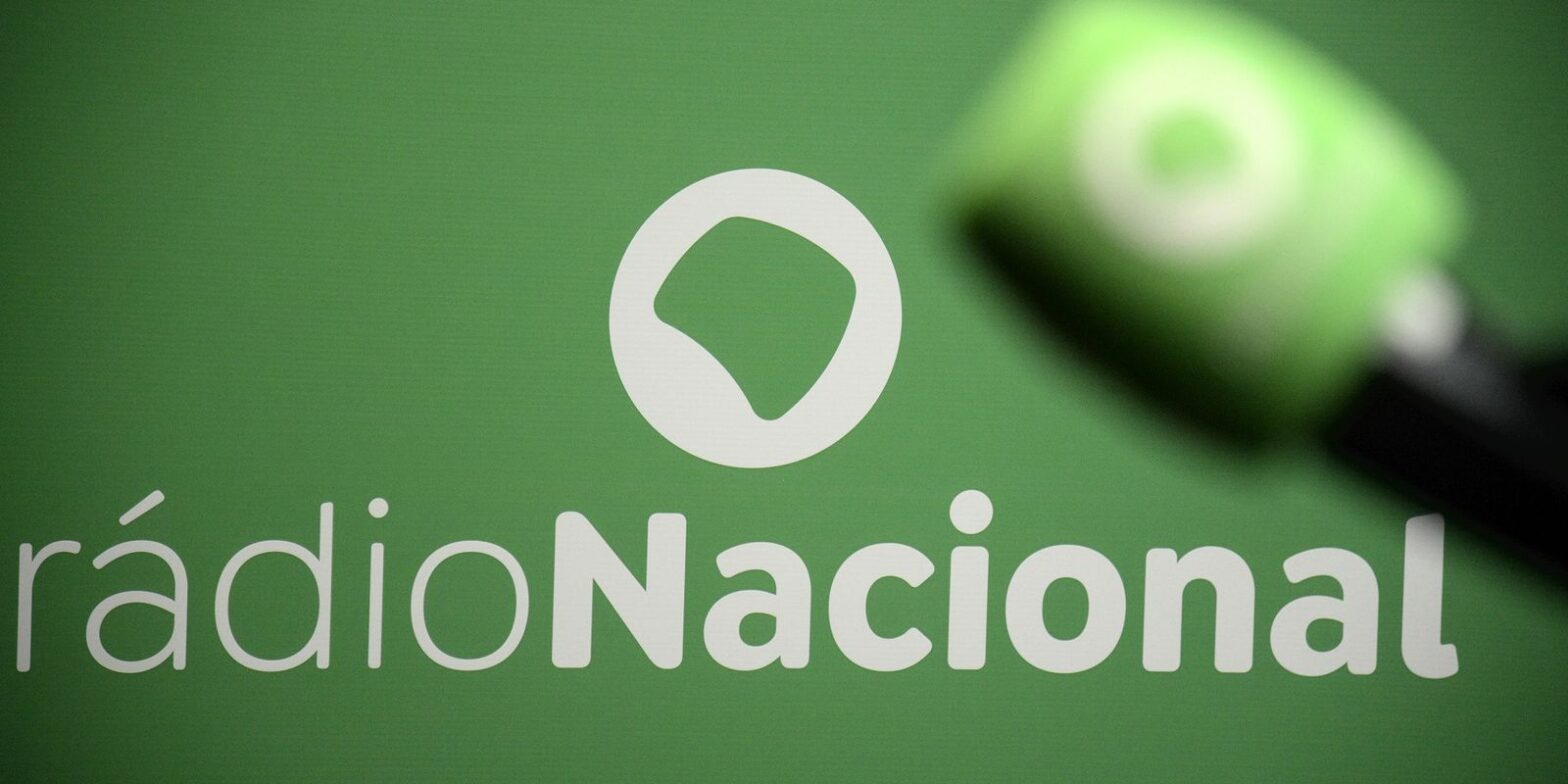 Rádio Nacional FM começa 2026 com recorde de audiência em Brasília