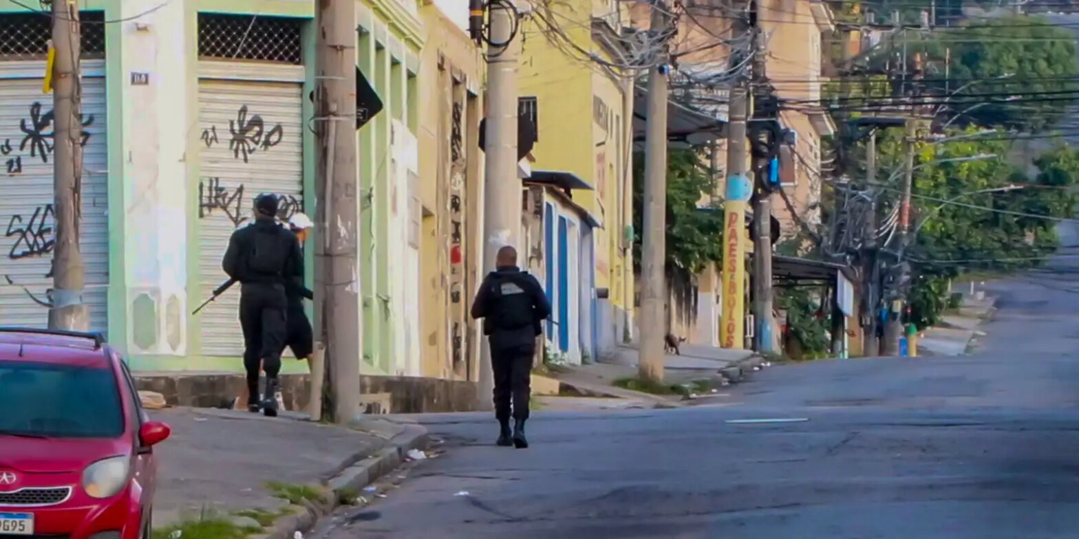 PM do RJ prende 13 em ação contra Comando Vermelho; 4 morreram